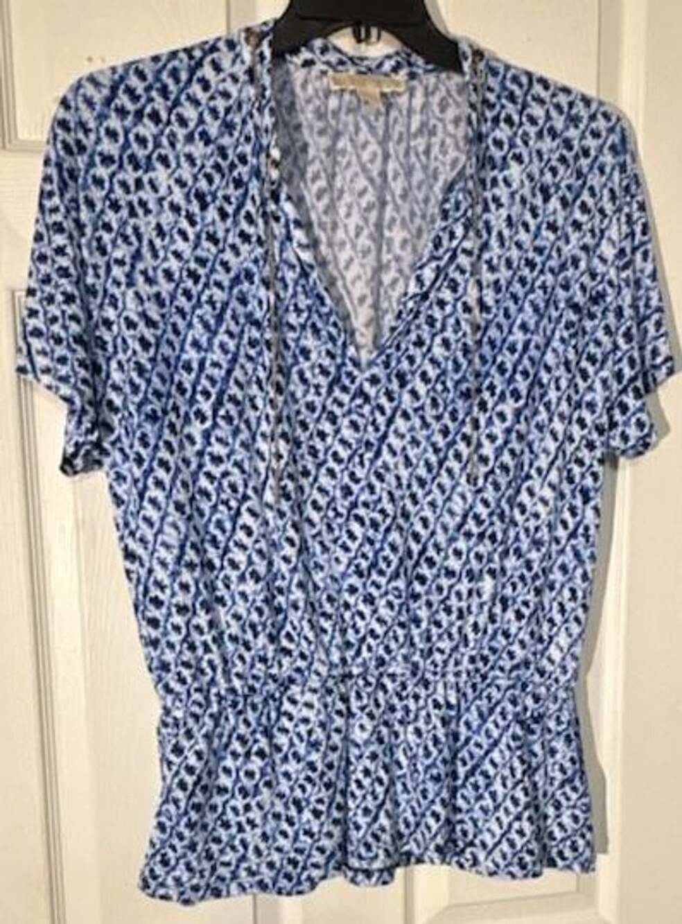 Michael Michael Kors Jersey Top Size L Blue Patterned Chain Collar
